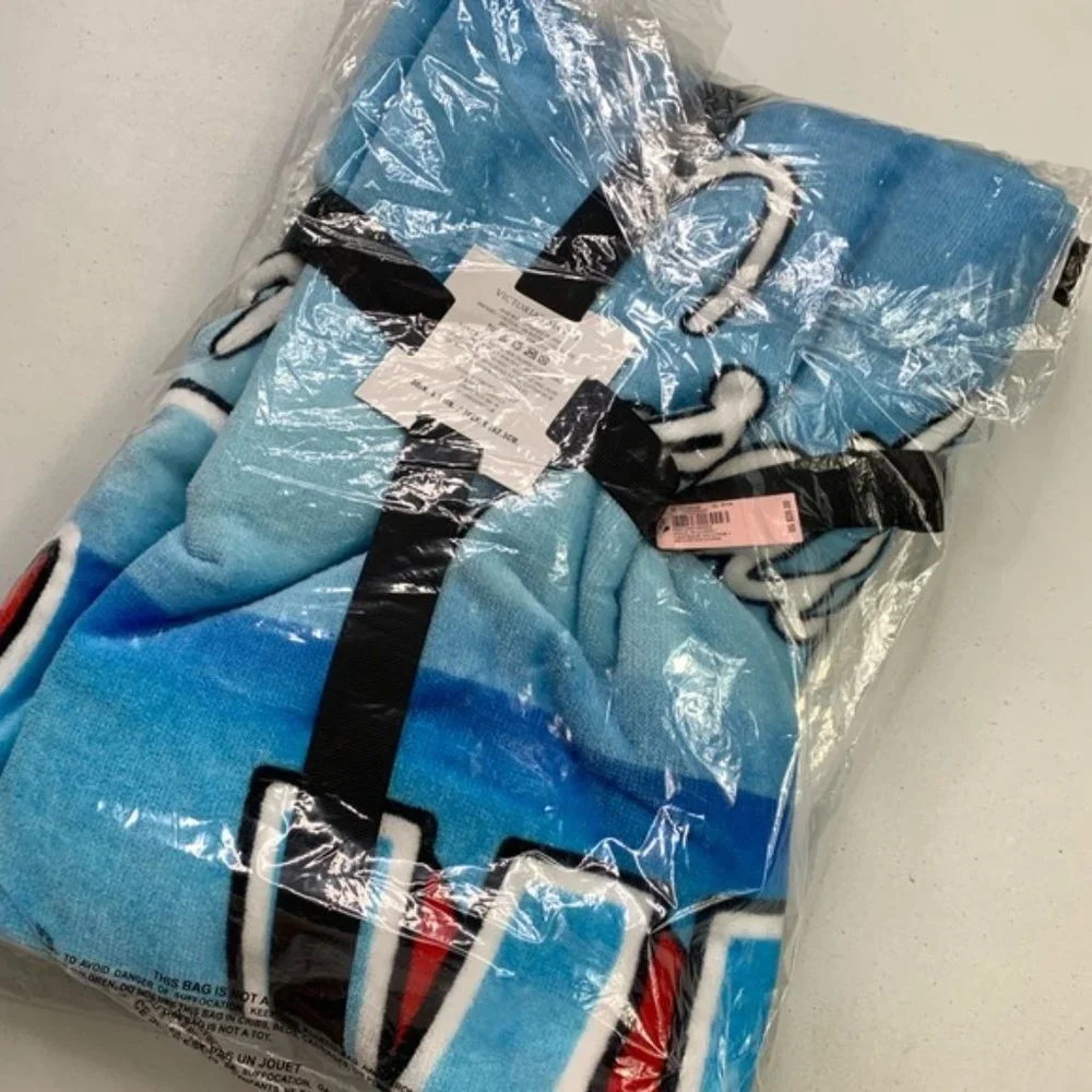 -Victoria’s Secret Unisex Blue Printed Cotton Blend Beach Towel Brand New